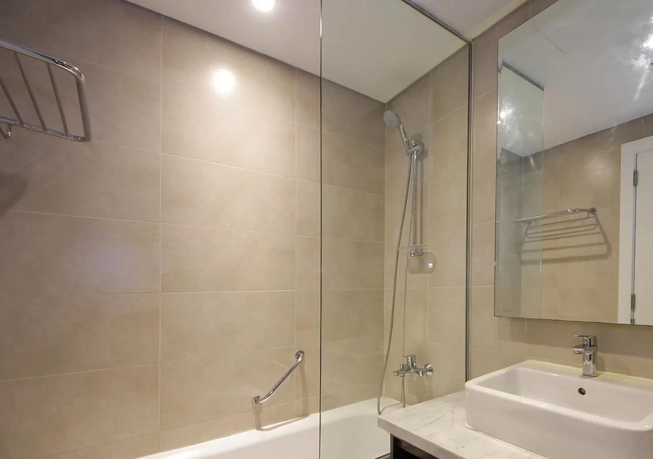 Stunning Pool View Damac Prive, Business Bay Apartment Dubai United Arab Emirates